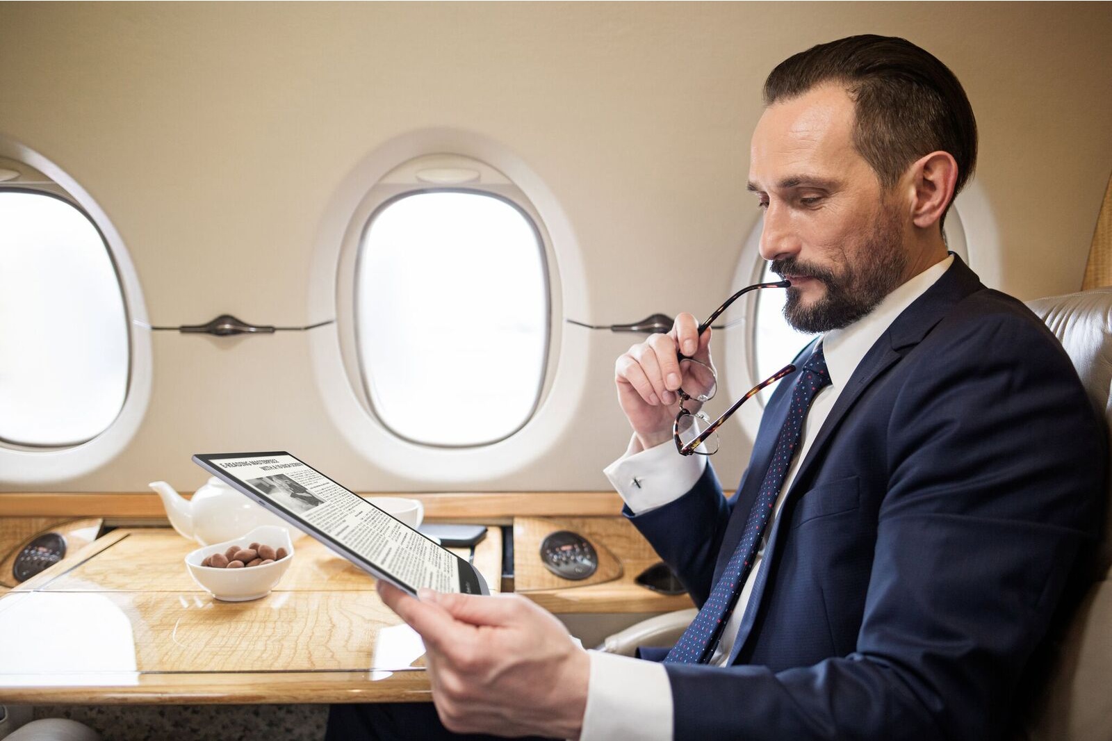 PocketBook InkPad X — e-lasīšanas šedevrs ar 10 collu ekrānu