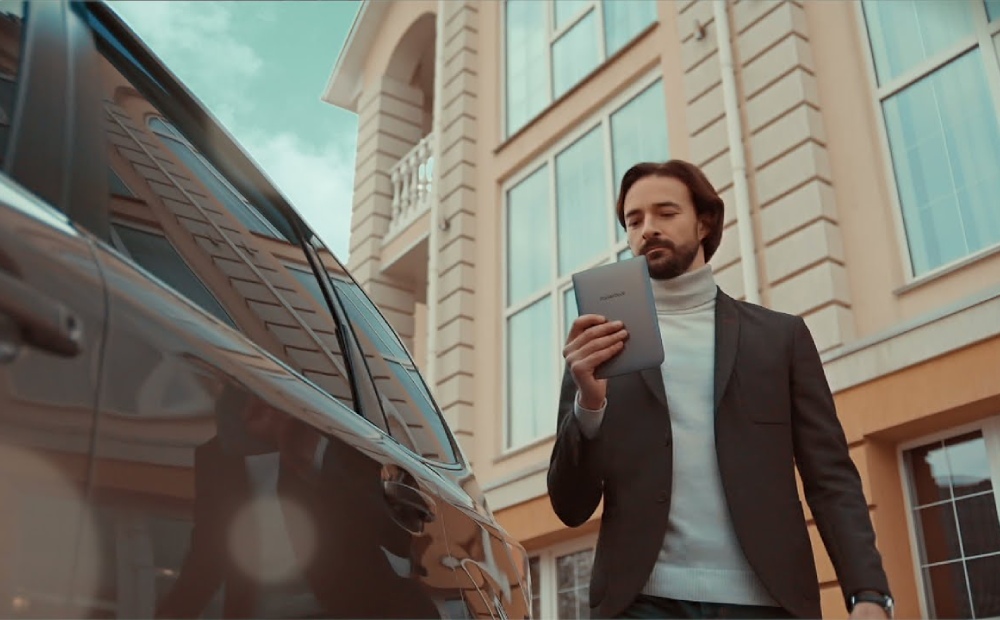 Jūsu PocketBook skaļi lasīs vēl ticamāk - dzirdiet jaunas balsis, kas pārveido tekstu runā