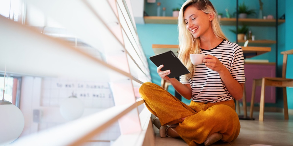 PocketBook Viva - pilns krāsu diapazons un visas audio funkcijas, kas pieejamas e-lasītājiem