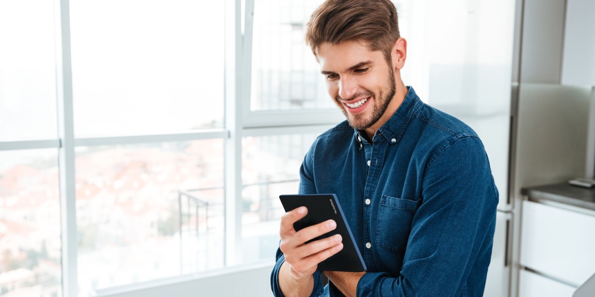 PocketBook Verse Pro: jaunākās e-lasītāju tehnoloģijas kompaktā korpusā